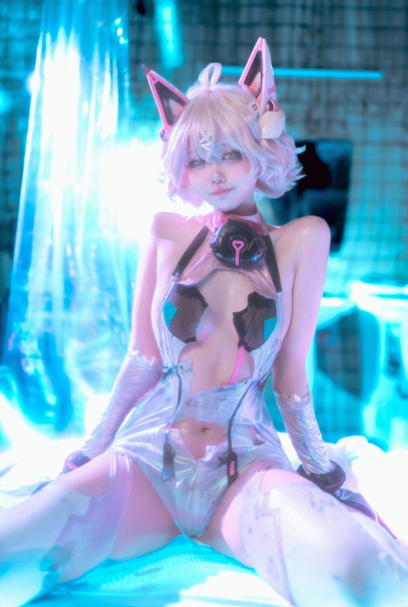 安食Ajiki 交错战线——绯猁-精品资源