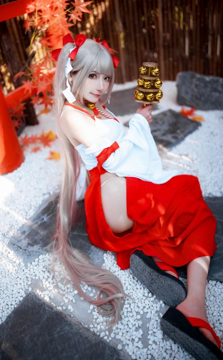 是三不是世w – 碧蓝航线 可畏巫女-收藏版