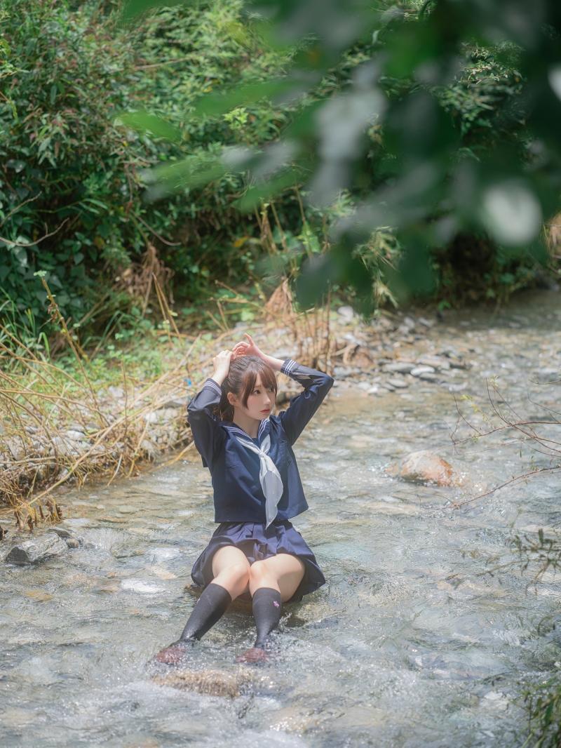 NAGISA魔物喵 川で水遊び【110P-313MB】-最佳coser