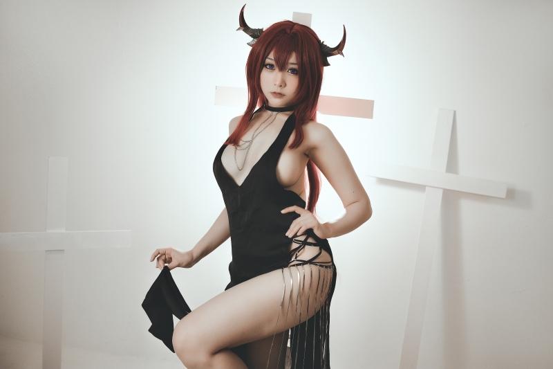 三刀刀miido 明日方舟 史尔特尔【20P-126MB】-值得珍藏