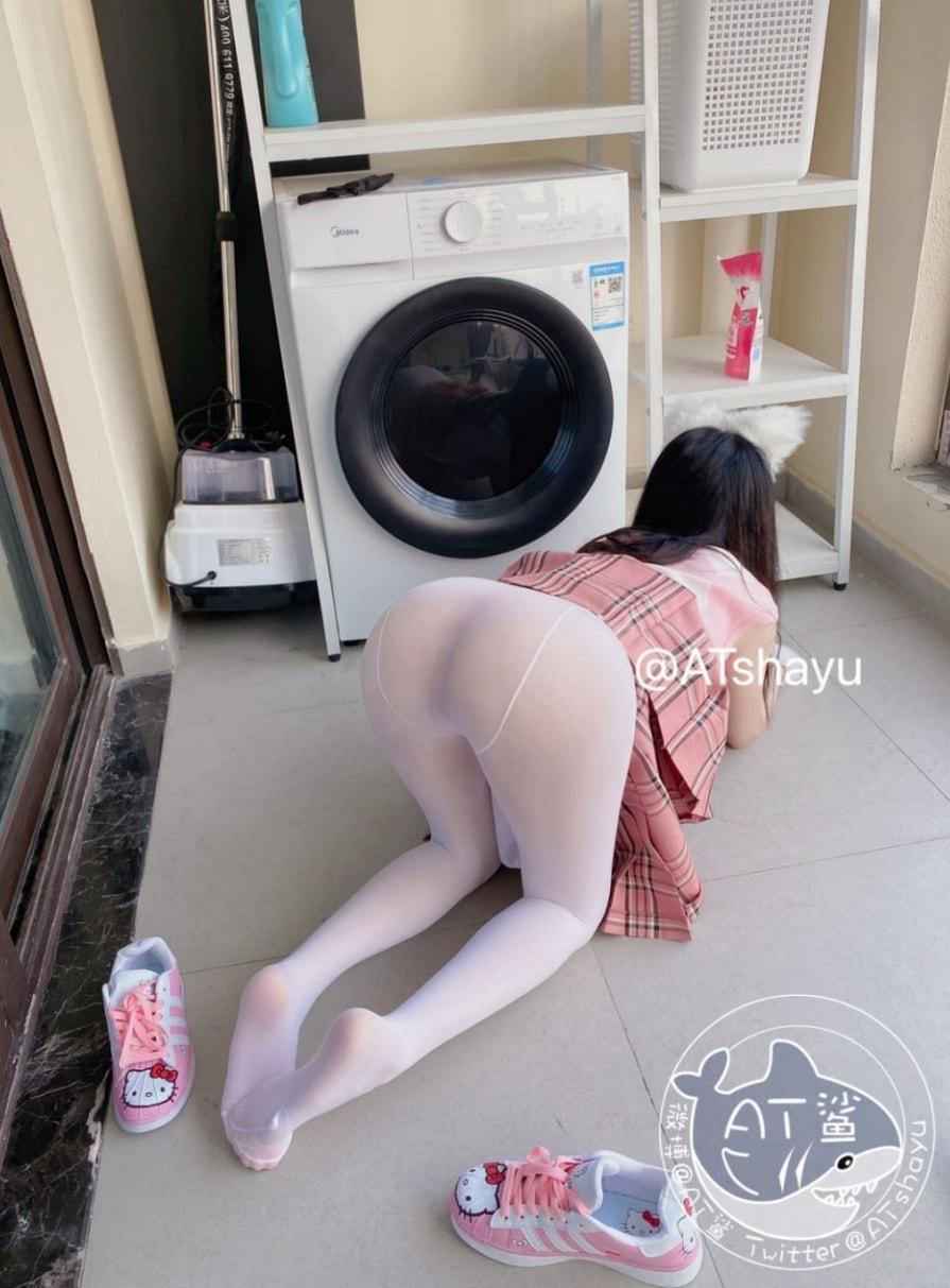 AT鲨 – 白斯宝宝-优质作品